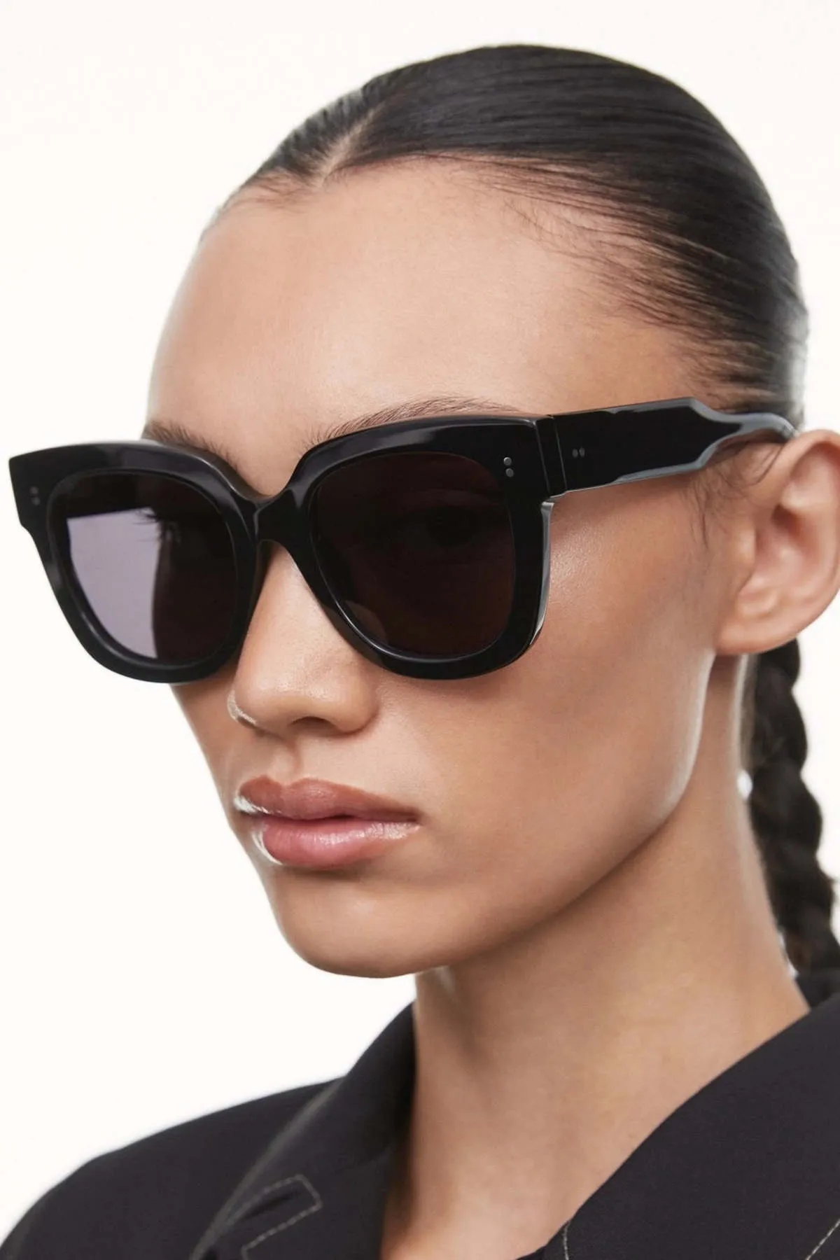 08 Sunglasses - Black