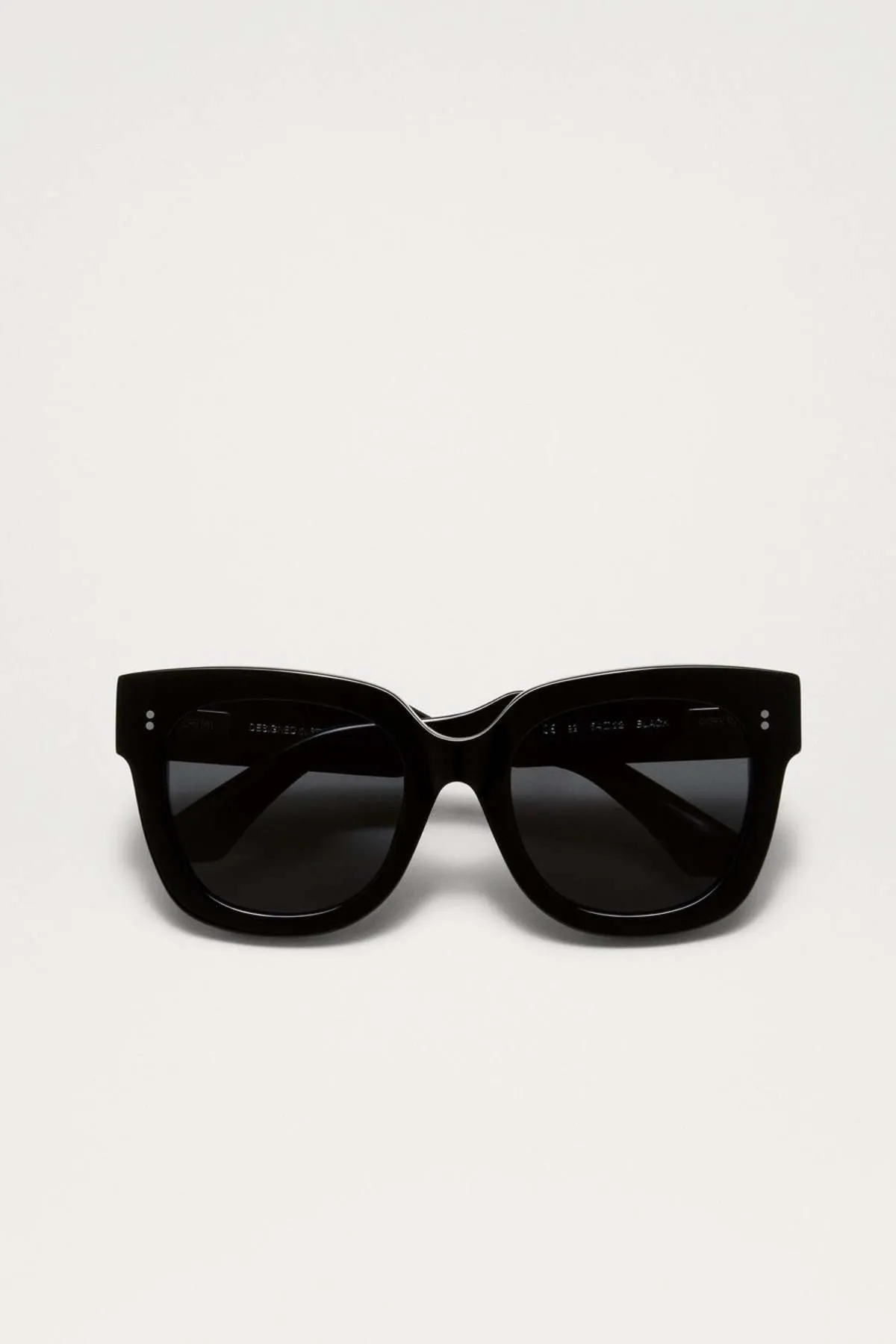 08 Sunglasses - Black