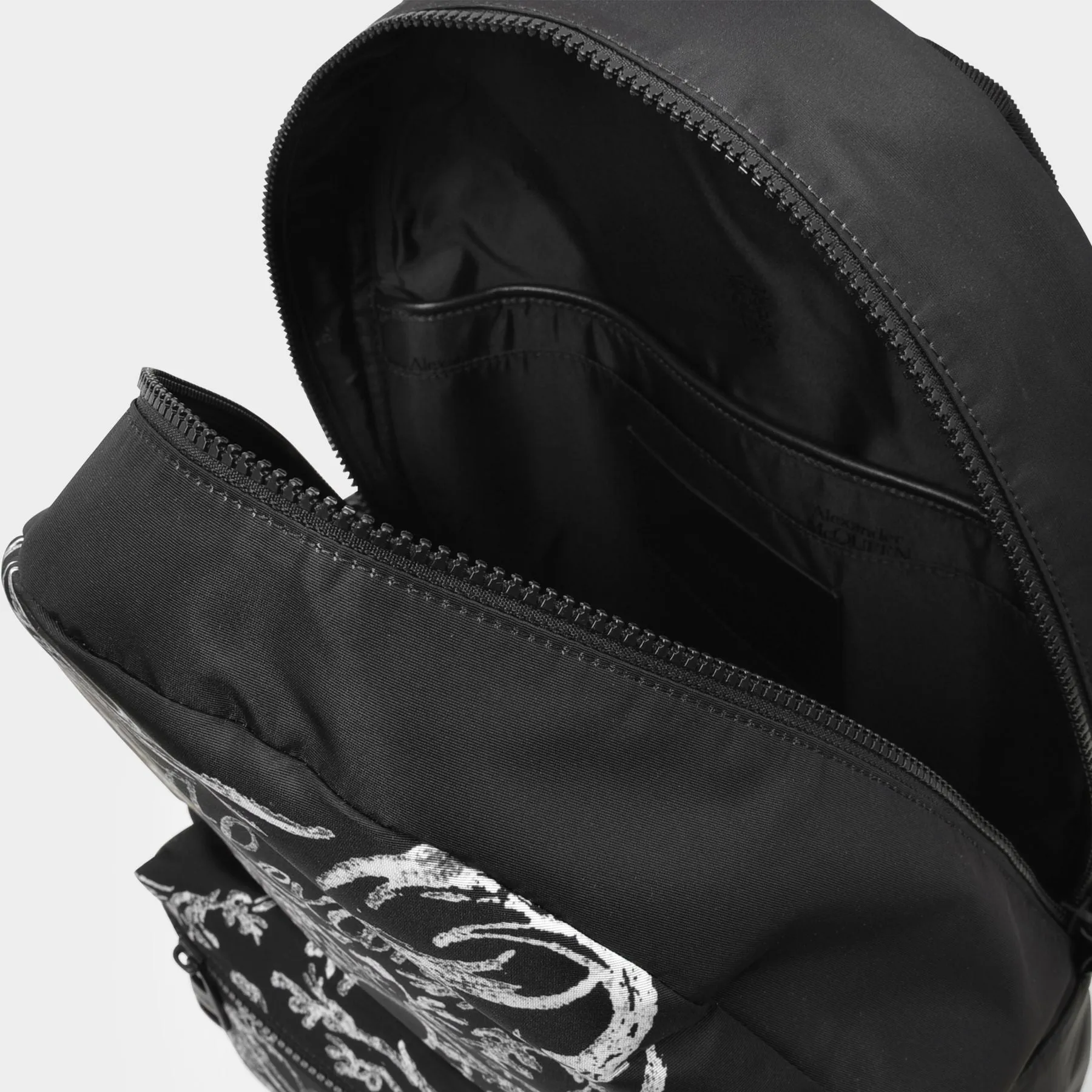 Alexander McQueen  Metropolitan Backpack in Black Canvas