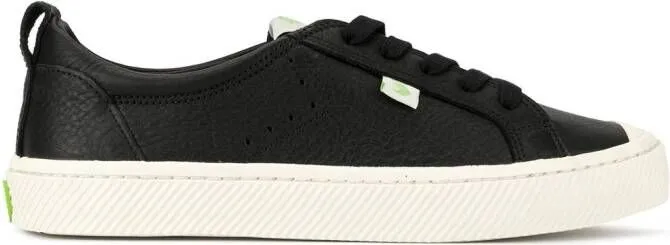 Cariuma OCA low-top leather sneakers Black