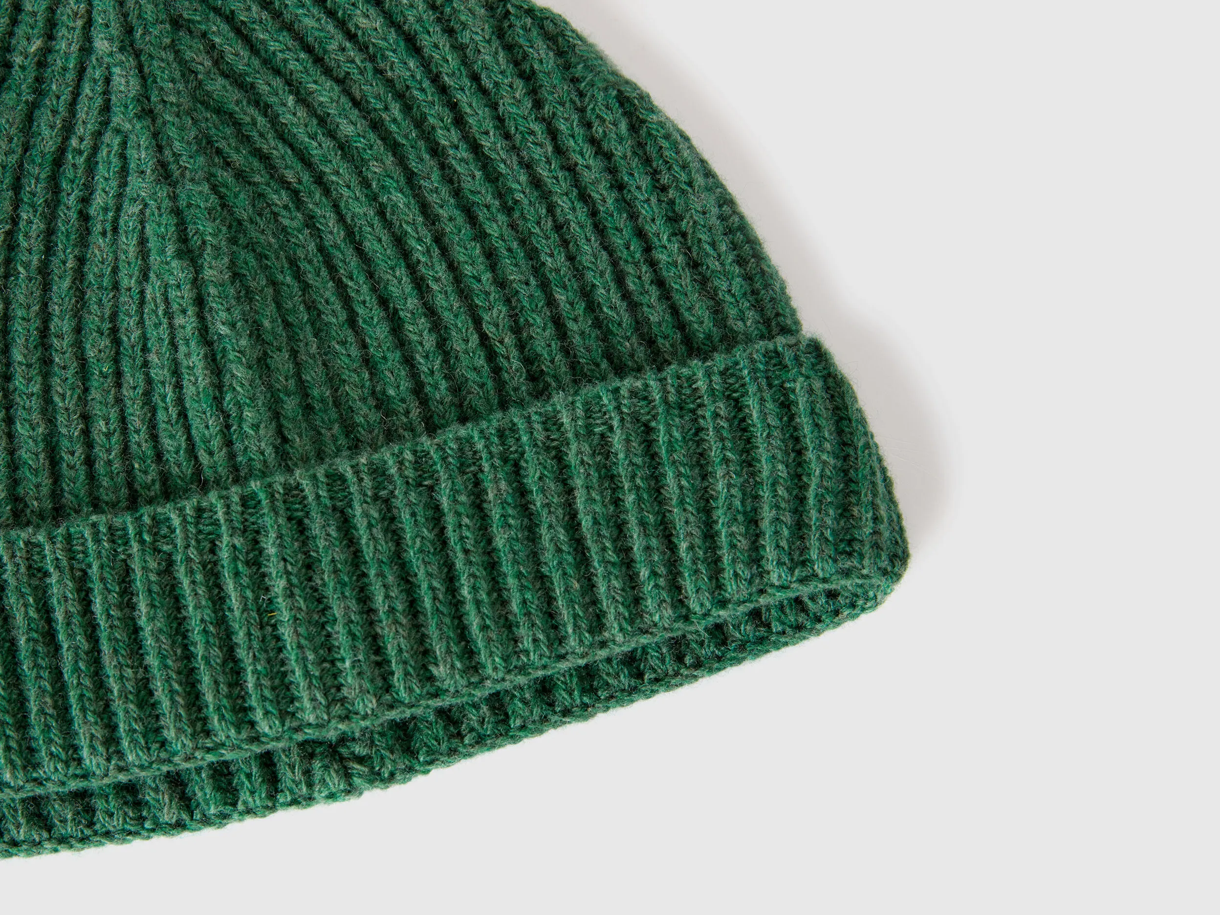 Hat in pure virgin wool - Green | Benetton