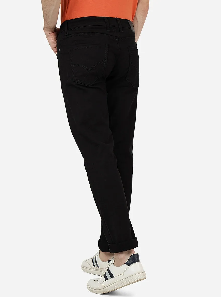 Jet Black Solid Straight Fit Jeans | JadeBlue