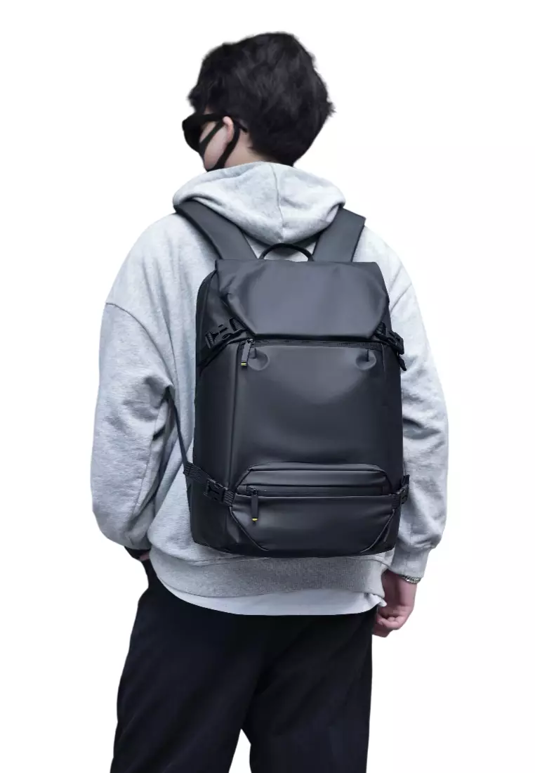 Lara Men's Plain Water-proof Wear-resistant Nylon Zipper Backpack + Detachable Chest Bag