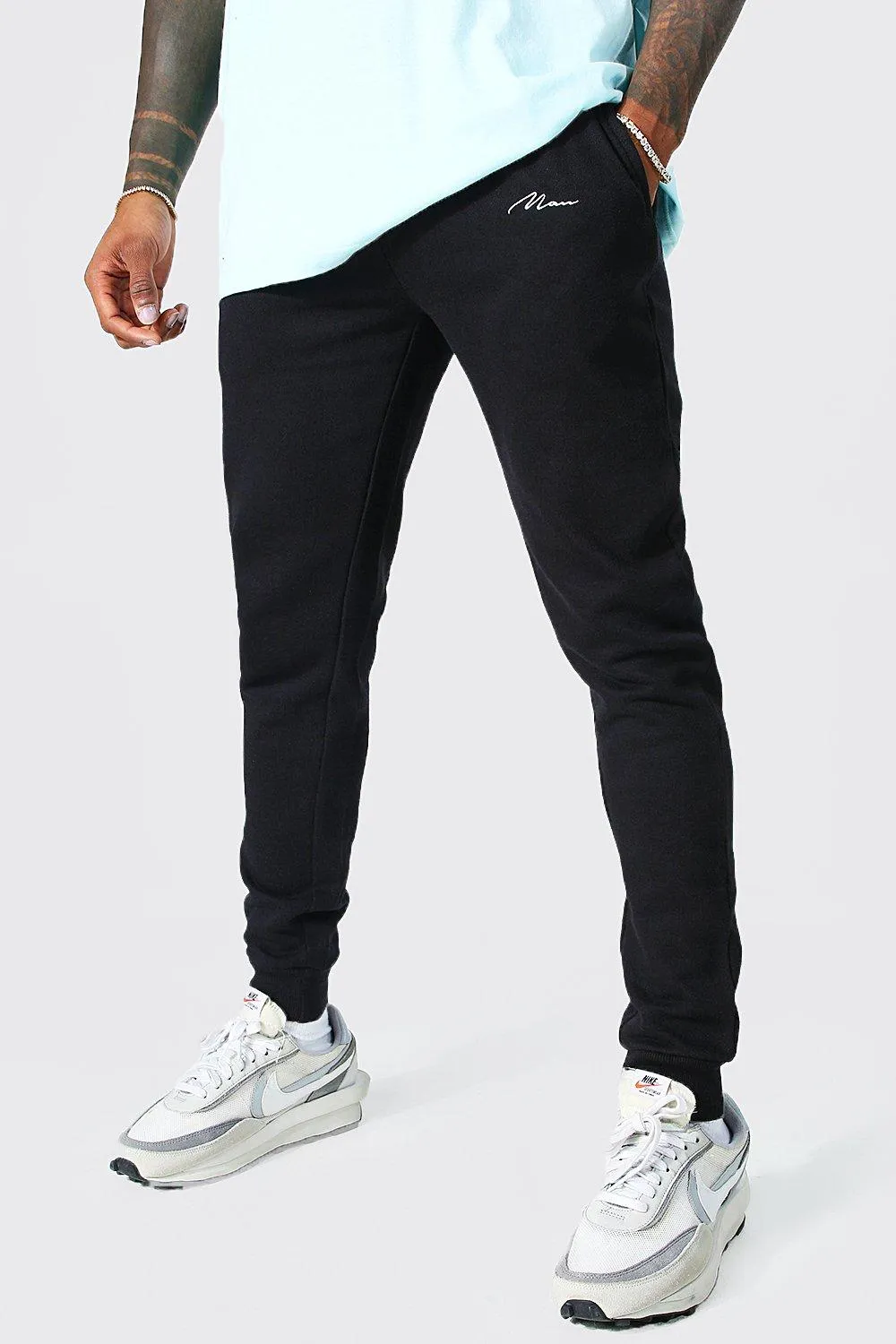 Man Signature Super Skinny Joggers