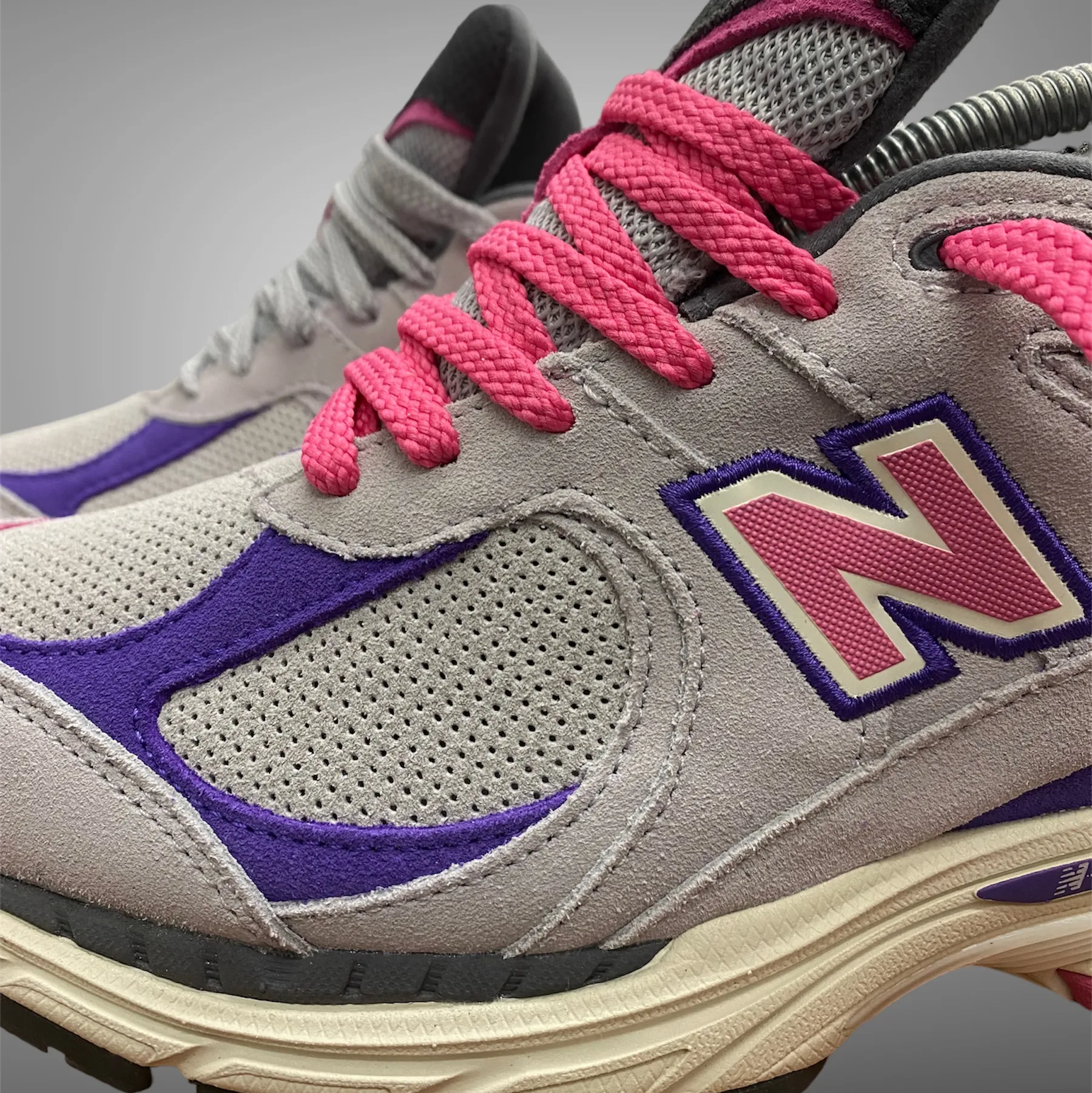 New Balance Men’s 2002 M2002RWB Grey Purple Pink