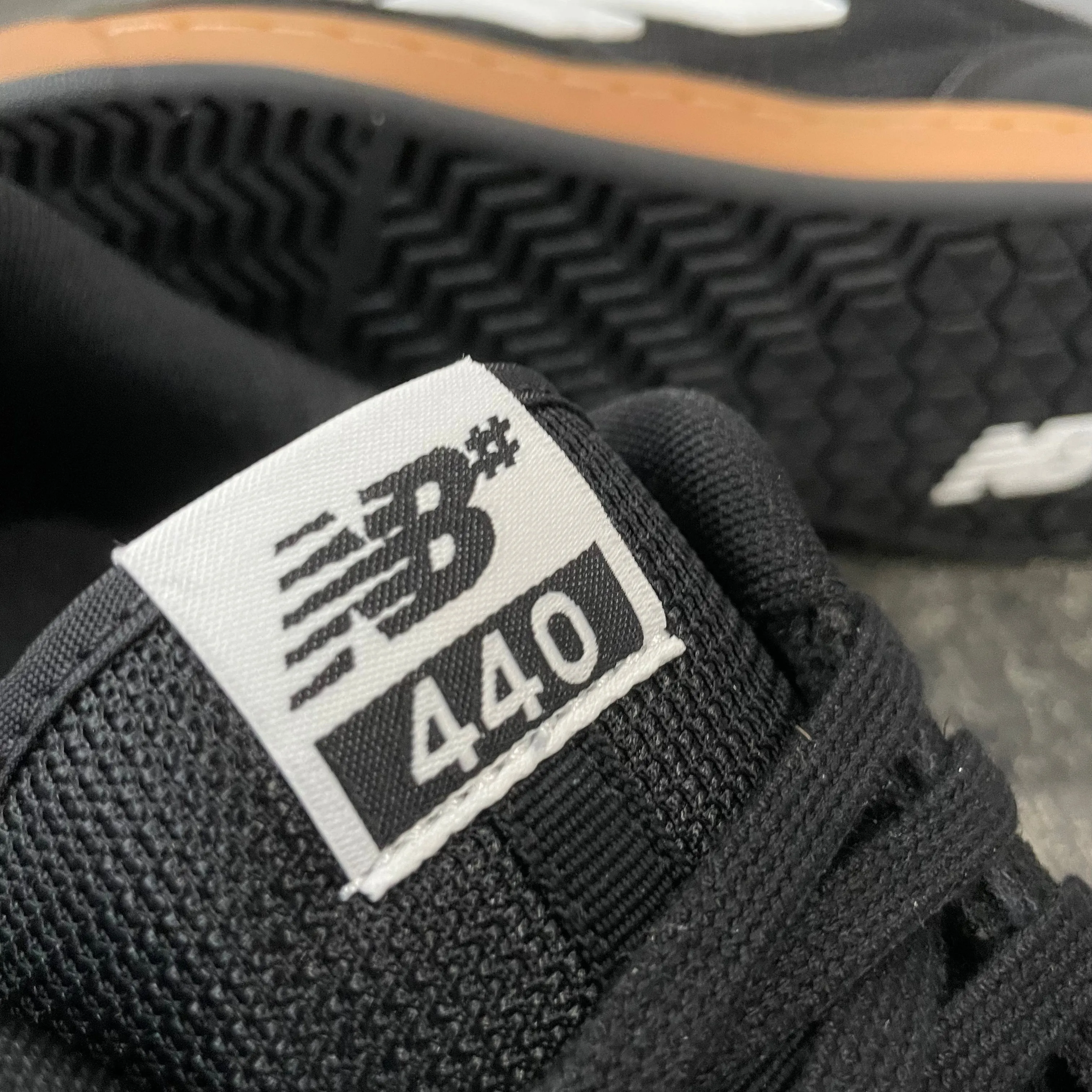 New Balance Numeric 440 V2 Black/White