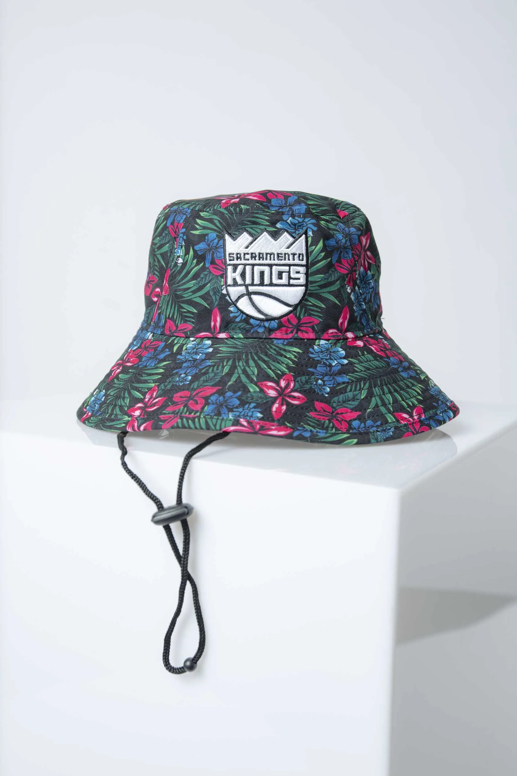    New Era      Primary Flower Bucket Hat   