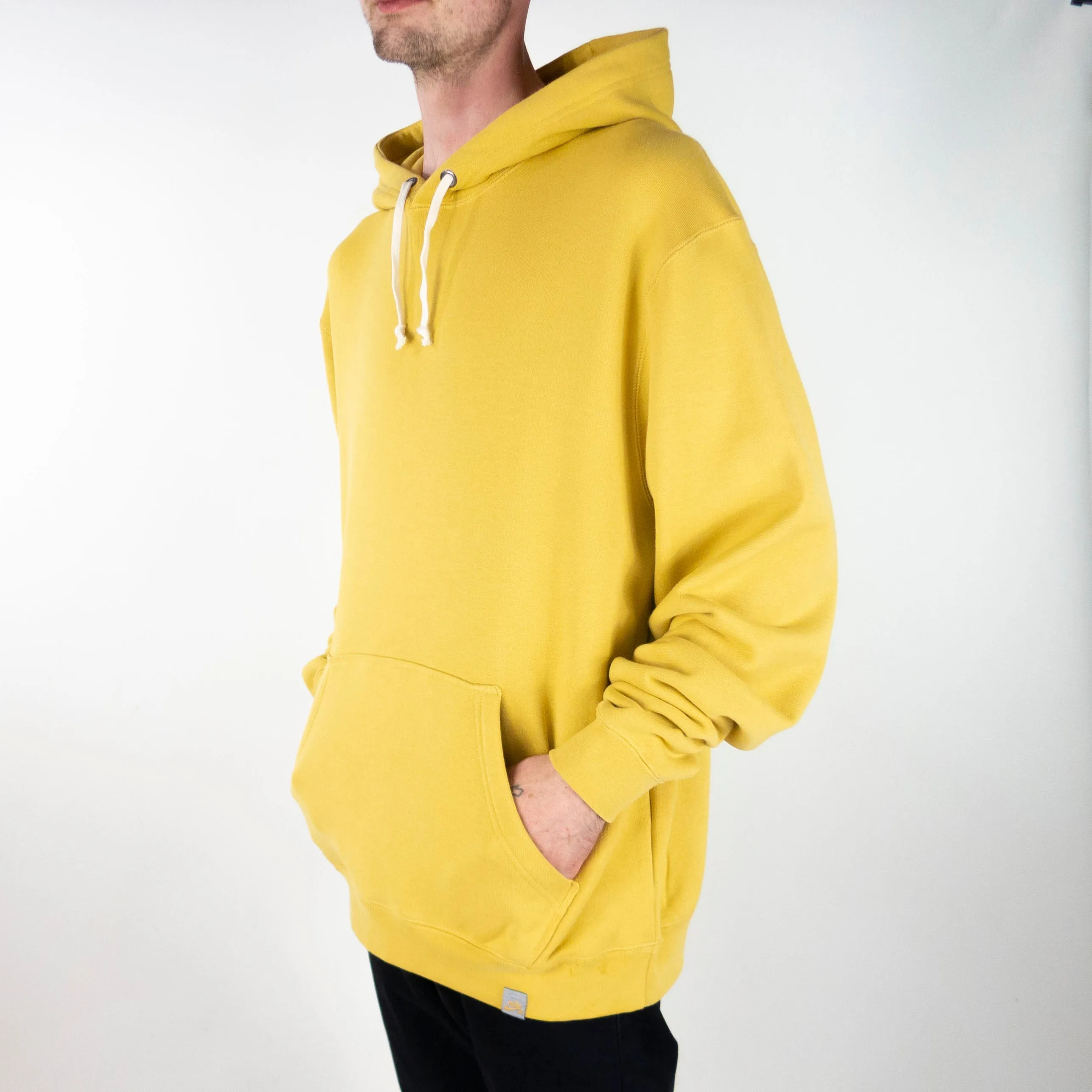 Nike SB Fleece Sustainable Skate Hoodie - Sanded Gold / Pure / Sanded