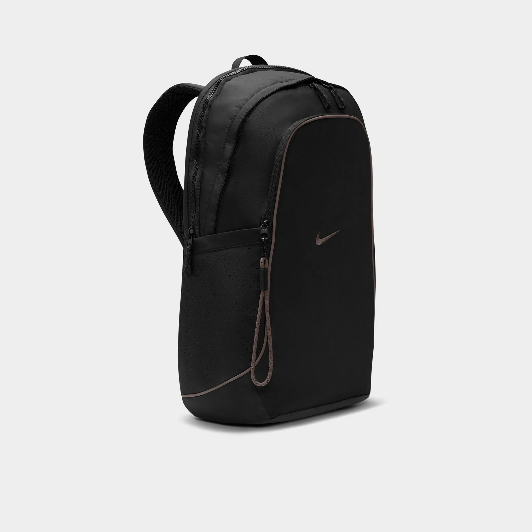 Nike Sportswear Essentials Backpack 20L Black / Black - Ironstone