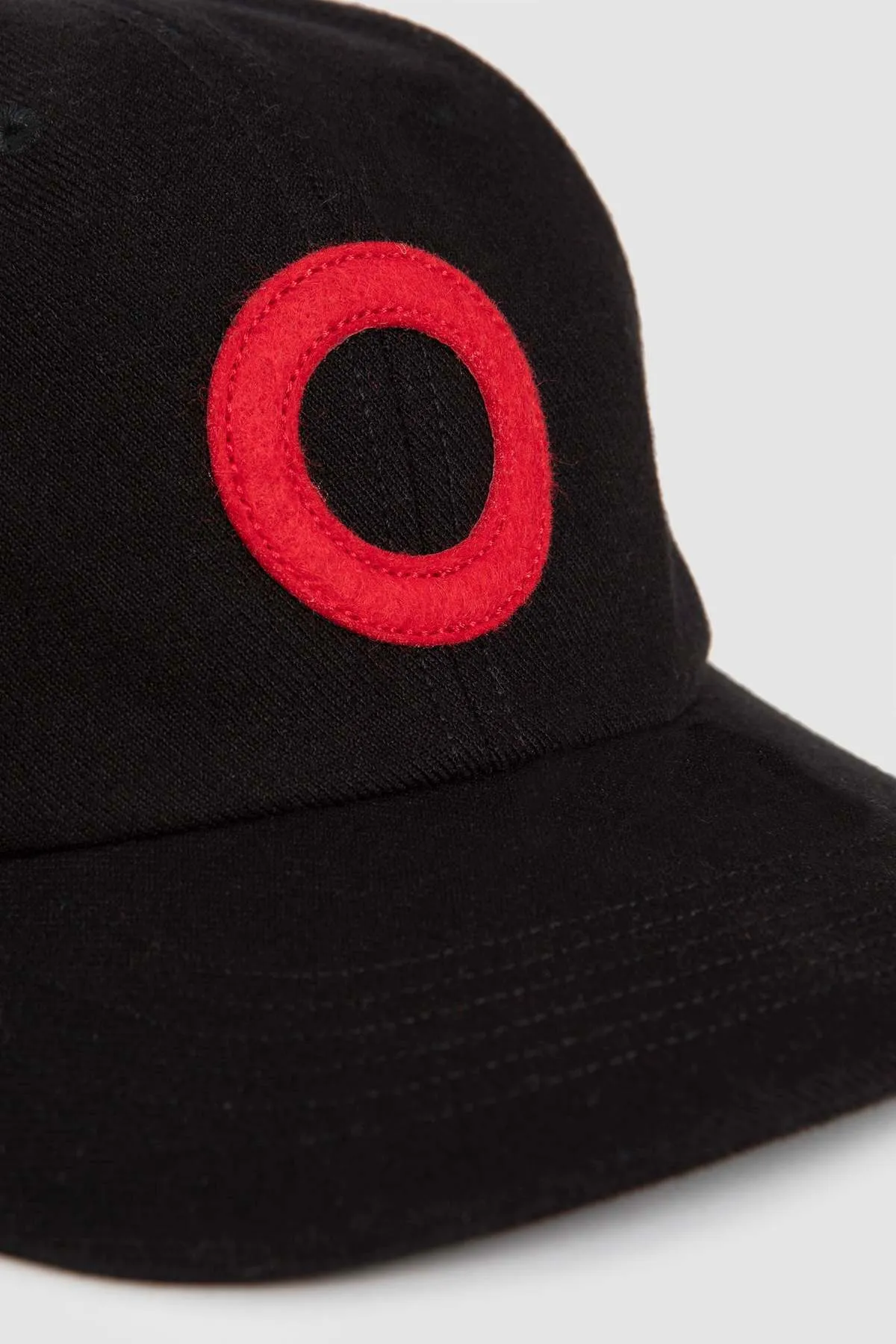 O Sixpanel Hat - Black/Goji Berry