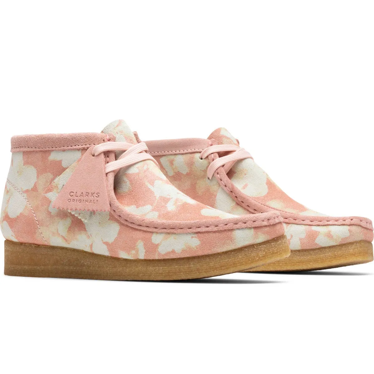 WOMEN'S WALLABEE BOOT PINK FLORAL | Bodega