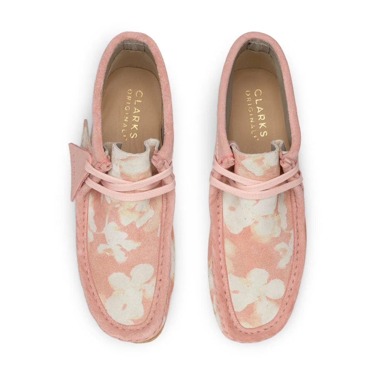 WOMEN'S WALLABEE BOOT PINK FLORAL | Bodega